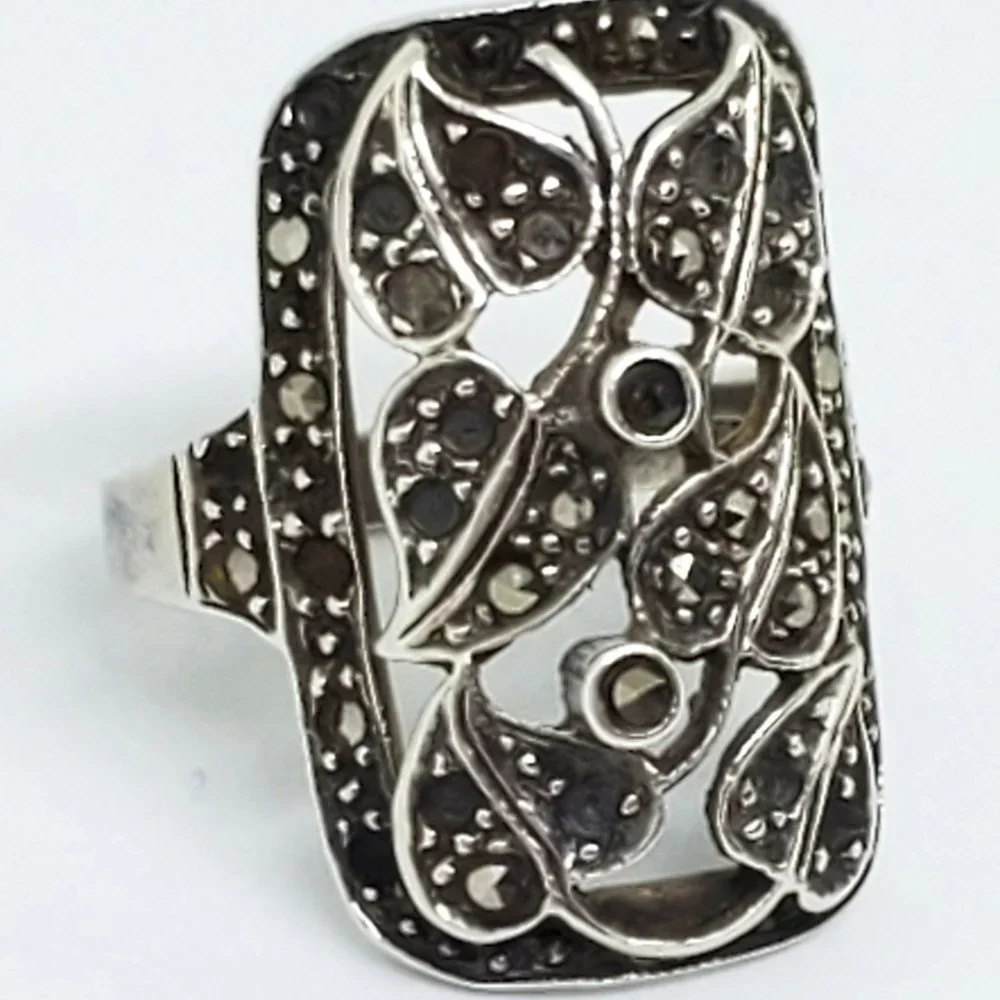 Vintage Victorian Leaf Marcasite Elegant Sterling Silver Ring SZ 5.5 